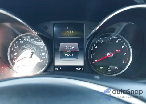 2017 Mercedes-Benz C 300 из США, поврежденный, VIN 55SWF4JB0HU198610